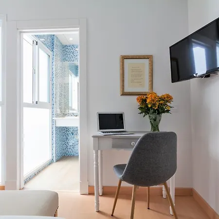 Daire Hostly Acetres 1b-2b Center-fibre-conmunal Terrace-parking Optional *